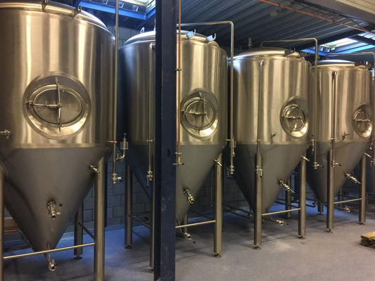 Pub / Beer Bar Large Home Brewing Systems Zbiornik do fermentacji piwa z płaszczem stożkowym