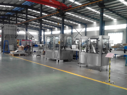 Elektryczna linia produkcyjna browaru Automatyczne płukanie butelek Napełnianie i zamykanie maszyny
