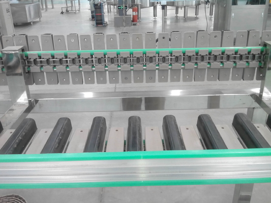 6000 BPH Automated Beverage Bottling Equipment Mycie Napełnianie maszyny zamykające