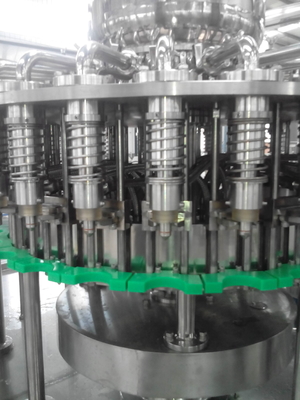 6000 BPH Automated Beverage Bottling Equipment Mycie Napełnianie maszyny zamykające