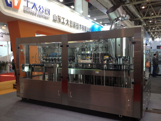 Big Capacity Automatic Beer Bottling Equipment 3 w 1 5000 Bph - 6000 Bph