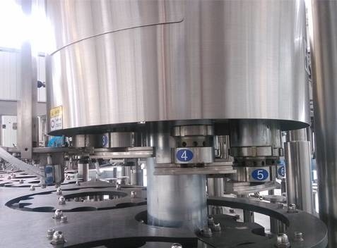 Big Capacity Automatic Beer Bottling Equipment 3 w 1 5000 Bph - 6000 Bph