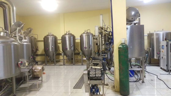Artykuły spożywcze Homebrew ze stali nierdzewnej, Zbiorniki do fermentacji wina