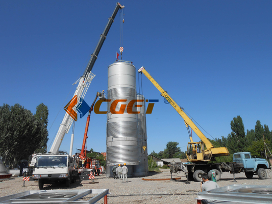Pionowy zbiornik fermentacyjny z płaszczem Stożkowy fermentator do piwa CGET100 000L